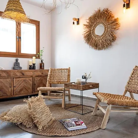 Haus In Afantou - Privater Parkplatz Und Pool Feriehus
